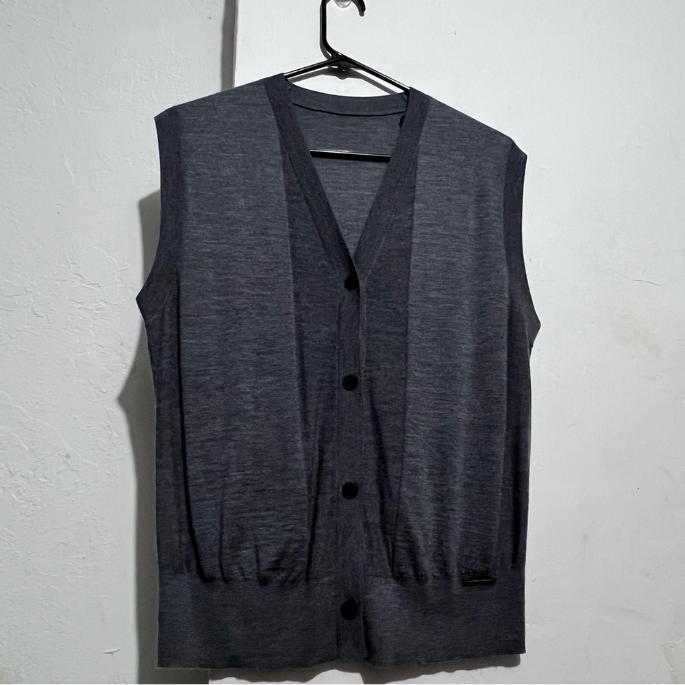 Men's Gray Sweater Vest  :Box G